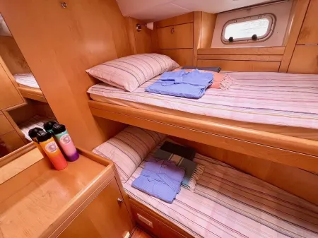 Caribbean Cruising Lifestyle Luxury Yacht Charter