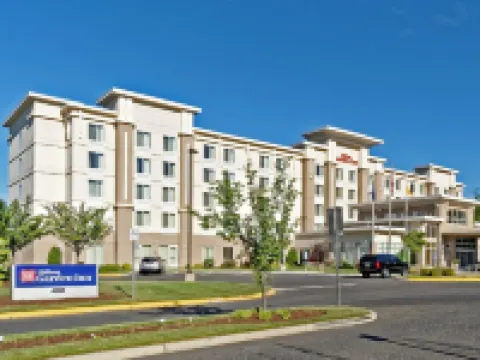 ヒルトン ガーデン イン マウント ローレル マウント・ローレルのホテル