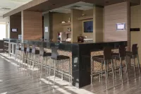 希爾頓歡朋埃爾約帕飯店 - 酒吧
