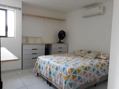 APARTMENT ON THE BEACH Hotels in Bessa