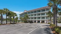 Charming Studio for 2 - Pool Views - Next Door to Alys! - parking