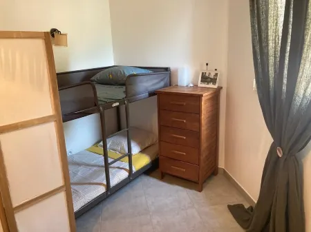 Modern family home Отели рядом с достопримечательностью «Camping Les Cigales , 3 étoiles»