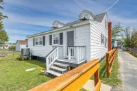 Walkable Beach Retreat on Chesapeake Bay! - Homestays
