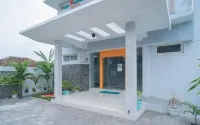 Griya Tetirah Syariah Mitra RedDoorz Hotel dekat Masjid Attaqwa Sentolo