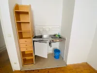 Studio for 2, in the middle of the city, with kitchenette