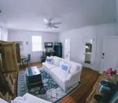 Upstairs Chic Studio