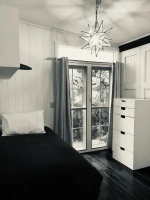 Uffington cottage ~ Daylesford ~sleeps up to 3