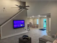 Spacious 3-bedroom corporate apartment with WiFi, AC in lovely Kenner