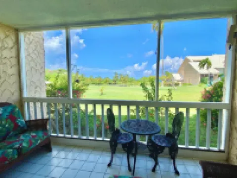 Lovely Gentle Winds 2-bedroom condo!