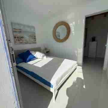 Room with independent pool Rooms