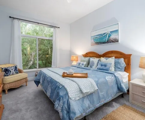 Luxury private coastal retreat