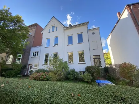5 Minuten zum Wasser ; 5 Minuten ins Stadtzentrum