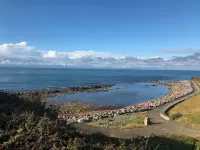 Great location, close to Ventnor beach and town. Perfect for families.