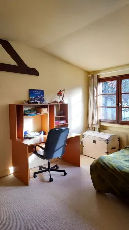 Maison Dans Parc Privé