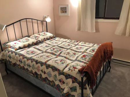 Berkshires' best! Tanglewood, Jacob's Pillow and 400 feet from a pristine lake Отели в г. Ли