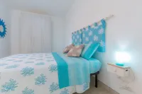 VIOLET VILLA in TORRE LAPILLO with private garden