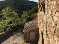 Stay on the walls of Murlo Castle, apartment with breathtaking views ムルロのホテル