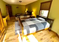 Poconos 6BR Retreat on 6 Private Acres – Hot Tub, Game Room, Fire Pit, Sleeps 16