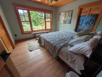 RiverSong Main: 3br 2ba River Access, Rock Pool, Creek View, Nature Life