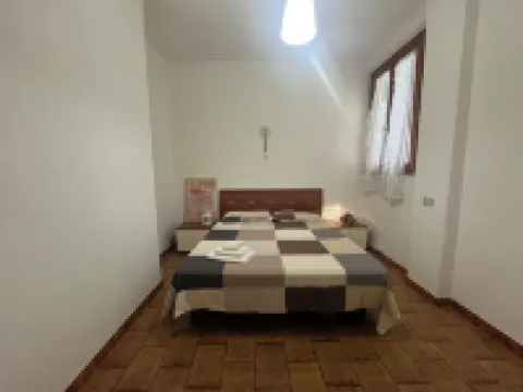 APARTMENT 300 METERS FROM THE SEA AND 700 METERS FROM THE STATION