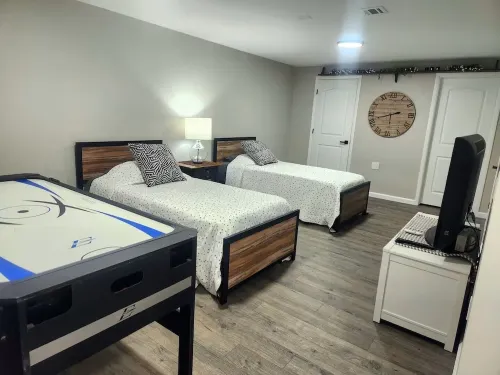 A Spacious Townhome in Newton - Unit D