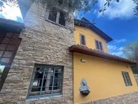 Modern House Hotels in Montopoli di Sabina