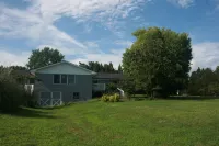 Charming 4-Bedroom Retreat Near UNC