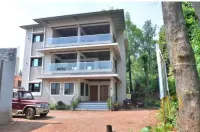 Unique Inn Villa Strawberry Farm Fragrance unit Hotels in Bhilar