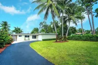 Sunnyside Oasis w/Heated Pool ~ 7 min. From Beach