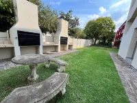 Affordable luxury accomodation at your fingertips. Отели в г. Хатфилд