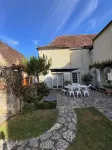 "Maison Germaine Beautifully renovated family home. A haven in the heart of the Lot. Hotel a Labastide-Murat