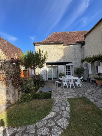 "Maison Germaine Beautifully renovated family home. A haven in the heart of the Lot.