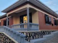 2 bedroom apartment, self contained, cozi stress free environment!