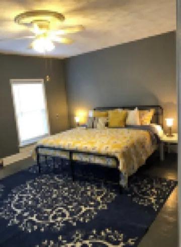 Charming 3-bedroom house in lovely downtown Madison.