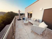 Penthouse dream apartment with impressive panoramic views for 8 guests