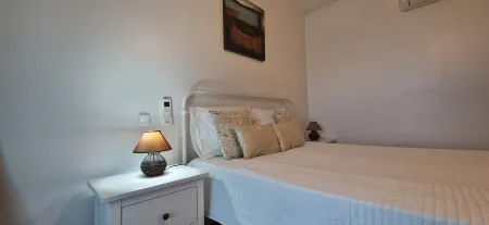 Home for Nature Tourism, Madeira Island LAURISHOUSE, Nature and Sea Отели в г. Prazeres