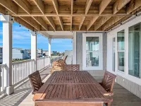 Spacious 5 bedroom 5 bath House with pool and direct access to the beach. - 4-Star