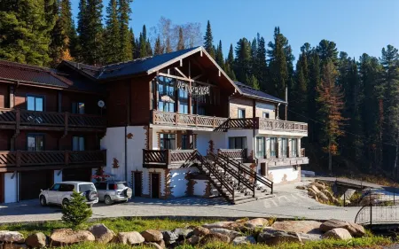 Jeti Hotel Отели в г. Шерегеш