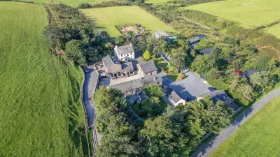 Thimble Cottage Hotels near Sea Wood