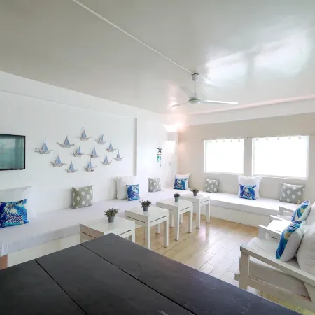 Sundowners Vacation Villas Bolinao
