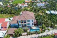 Lancelynk Retreat Hoian - Bed and Breakfasts