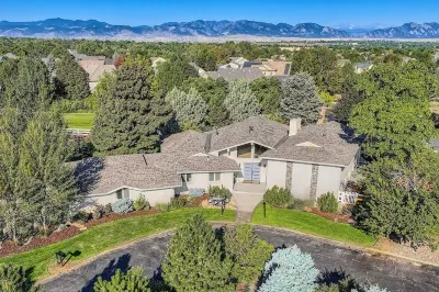 Mid-Century Modern Retreat • 7Br •  Sleeps 22 w/ Hot Tub & Game Room Hotel in zona Hyland Hills Golf Course