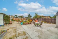 Seaside Vacation Rental w/ Patio Near Monterey Bay - parking