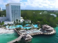 Warwick Paradise Island Bahamas - All Inclusive - Adults Only - Beach