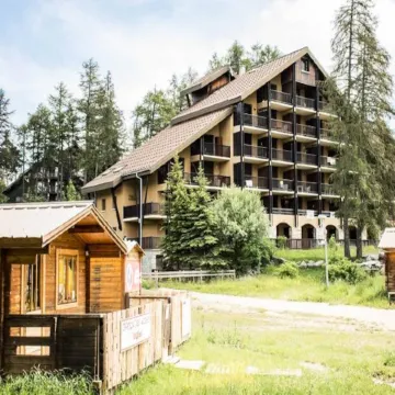 Residence Les Trois Soleils Отели в г. Ле Деволюи