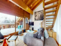 Apartment in central location with views - Hot Tub