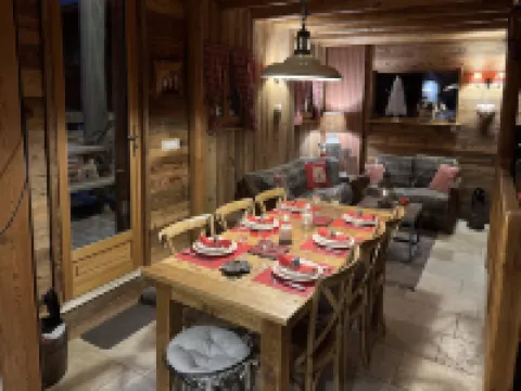 Chalet in Les Deux Alpes near Ski Lift