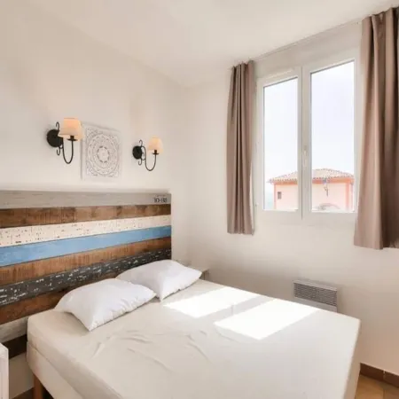 Apartment in Grimaud with Sea Views