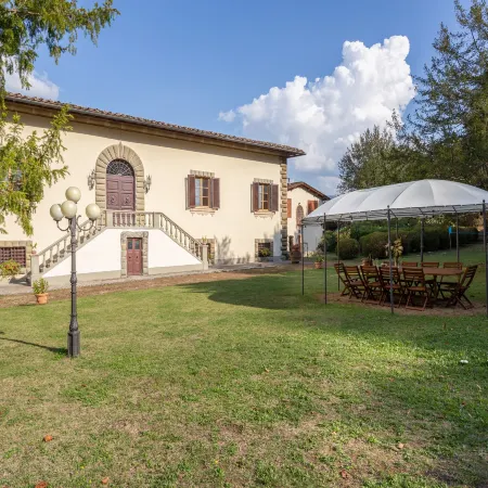 Villa in Mugello Hills with Private Pool