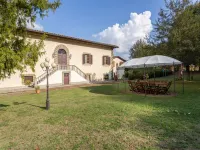 Villa in Mugello Hills with Private Pool